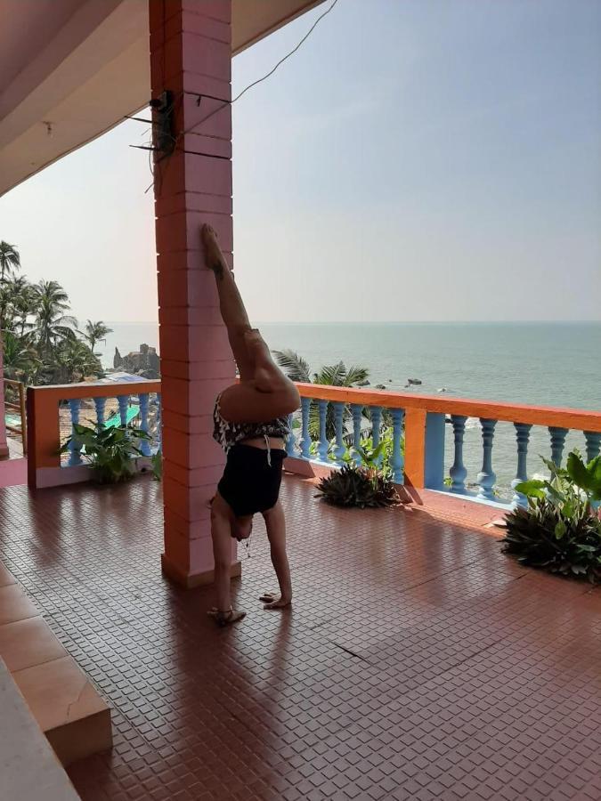 Om Ganesh Naik Guest House アランボル エクステリア 写真